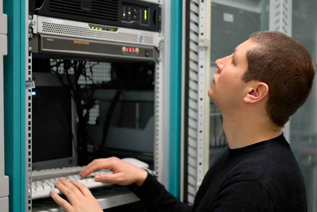 Network Technician Perform Preventive Maintenance To A Server CES